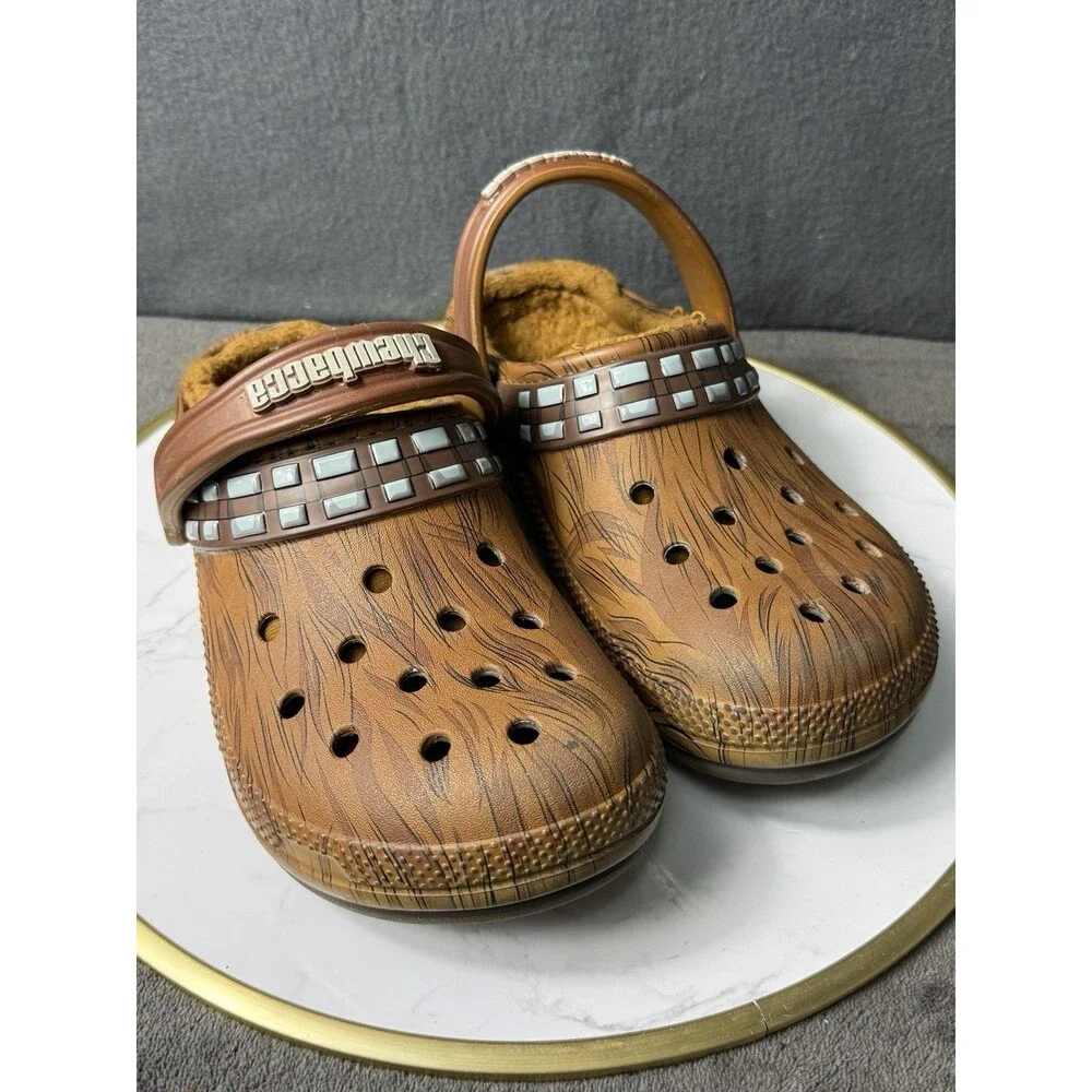 Crocs Star Wars Chewbacca Classic Lined Clog Mens 6 Womens 8 Brown Fleece Fur GC